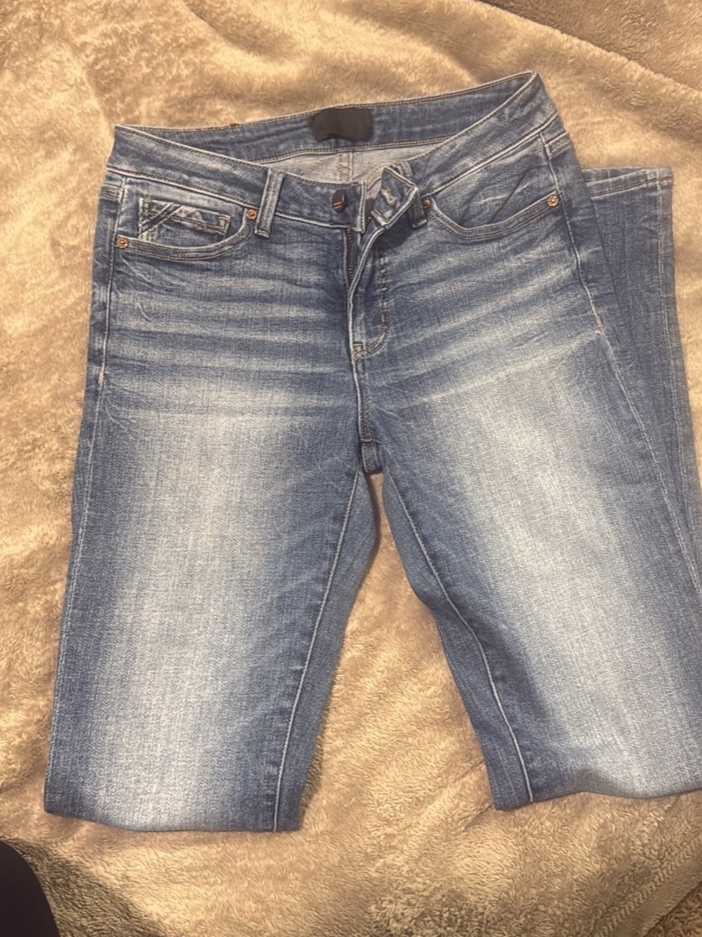 Buckle Women’s Straight Leg Jeans — size 27
